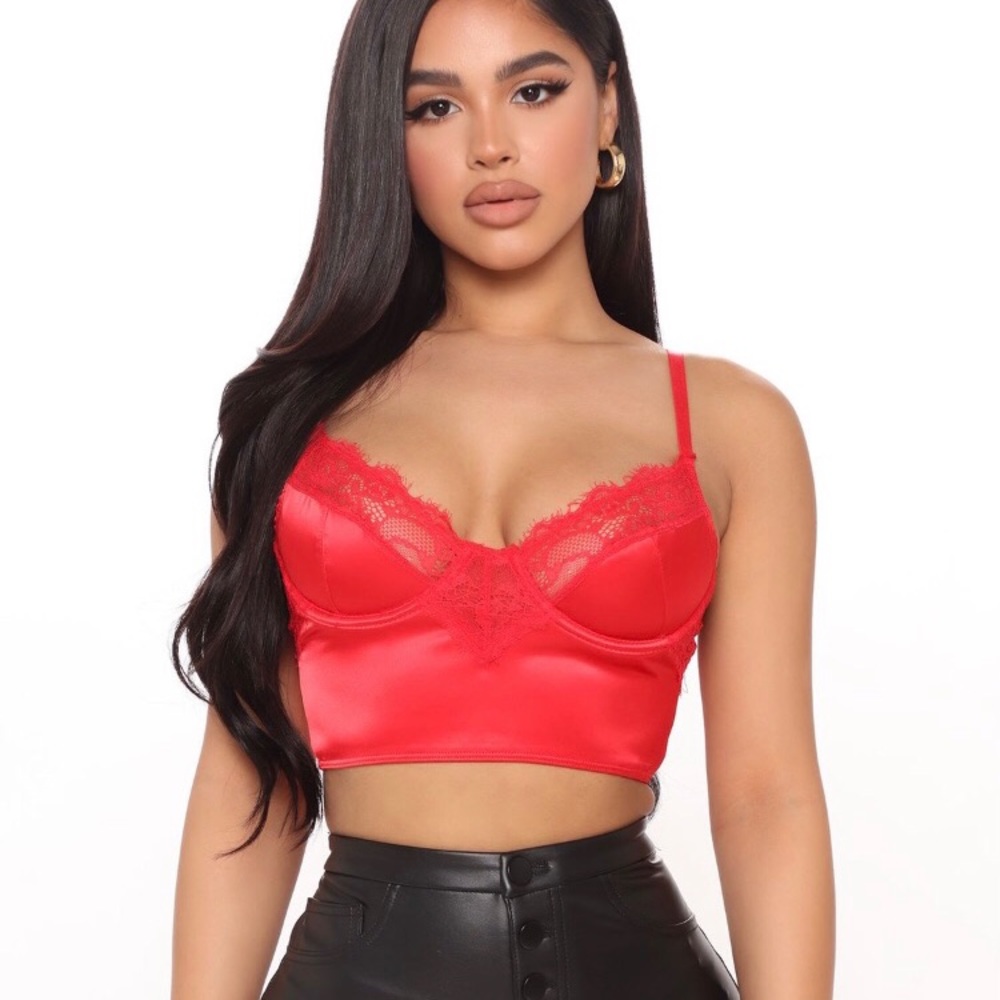 intimate setting crop top.